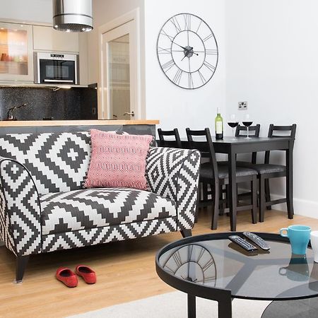 Glenmoriston Town House Apartments インヴァネス エクステリア 写真